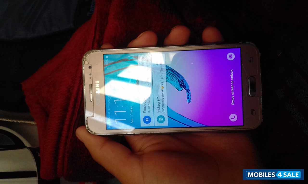 Samsung j2 duos Samsung j2 duos