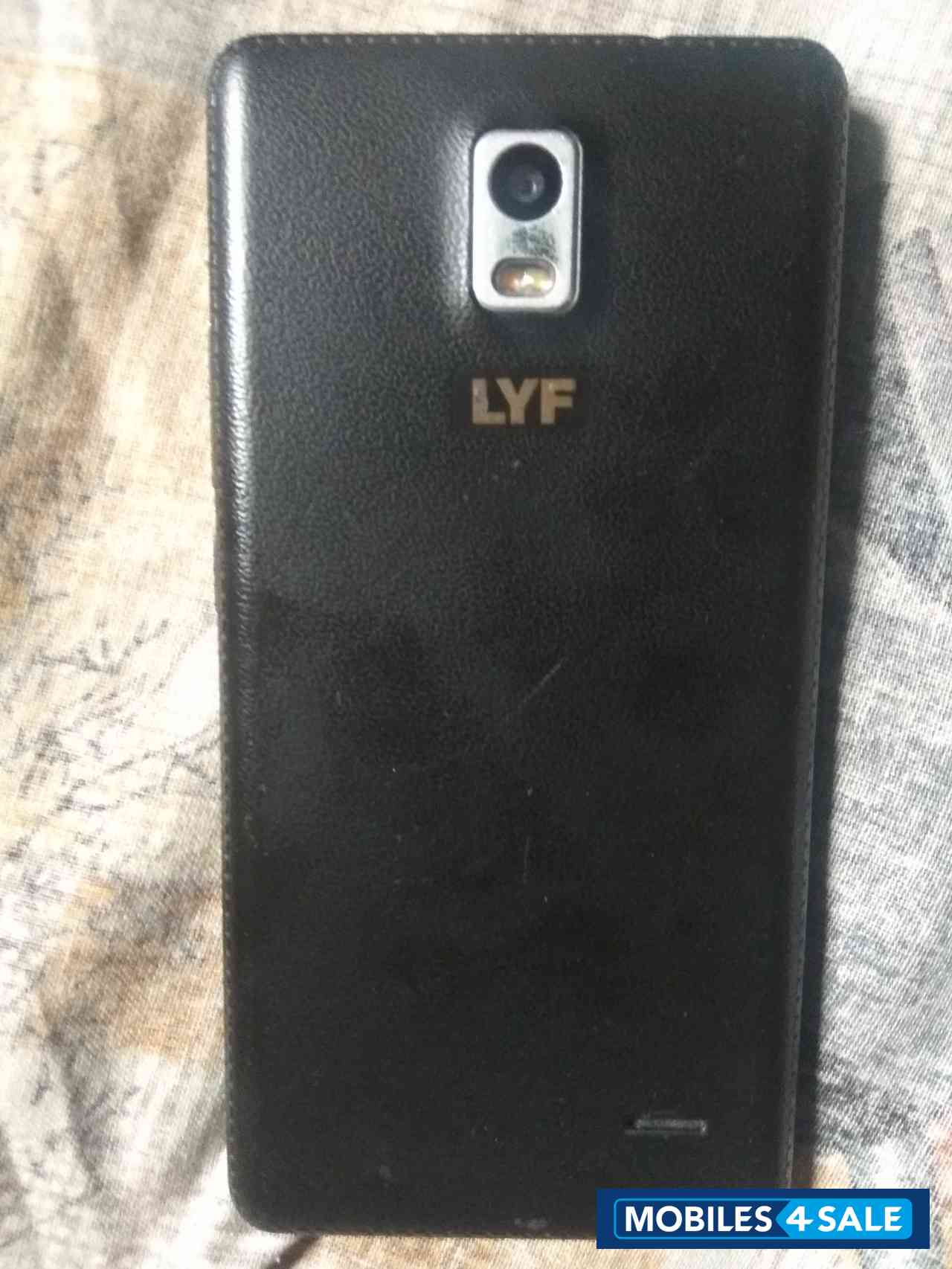 Lyf  Water 10