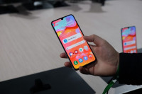Samsung  Galaxy A70