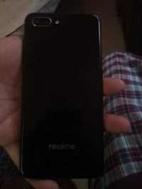 Black Realme  C1