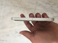 Apple  5s 16gb