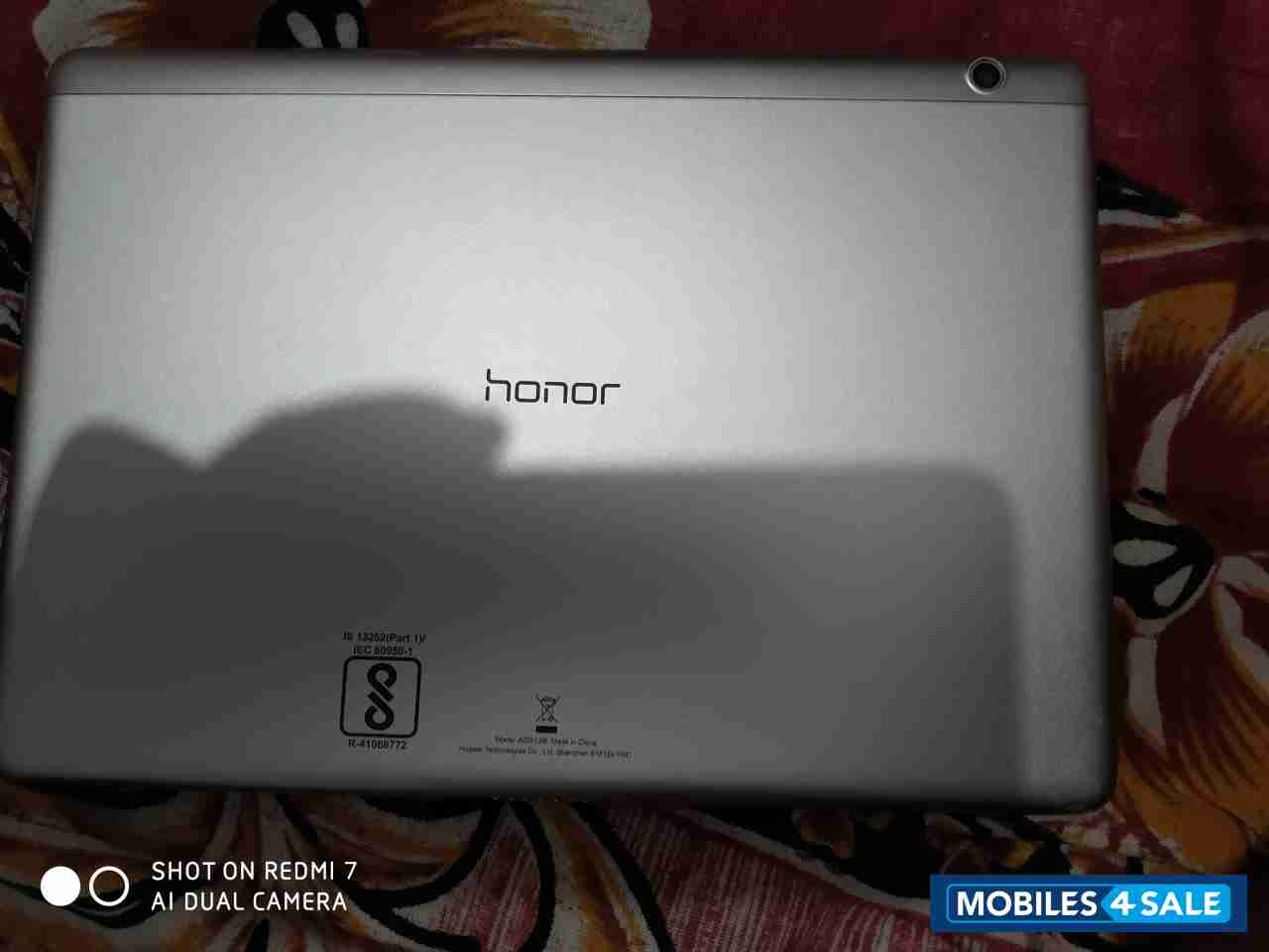 Gold Huawei  Mediapad t3 10