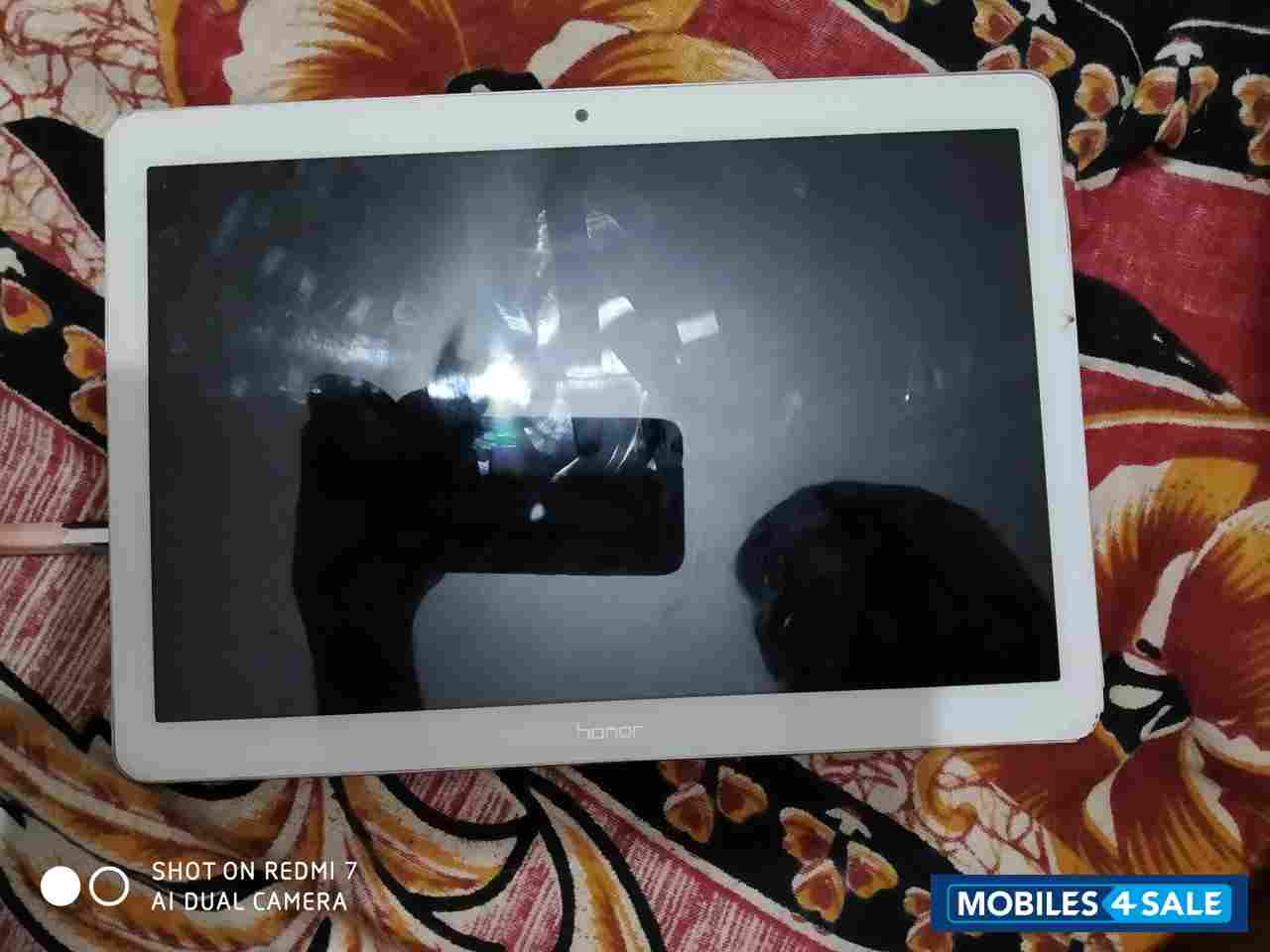 Gold Huawei  Mediapad t3 10