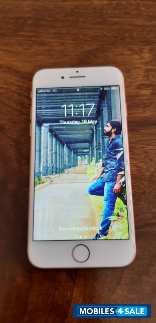 Apple I phone 8 Apple I phone 8