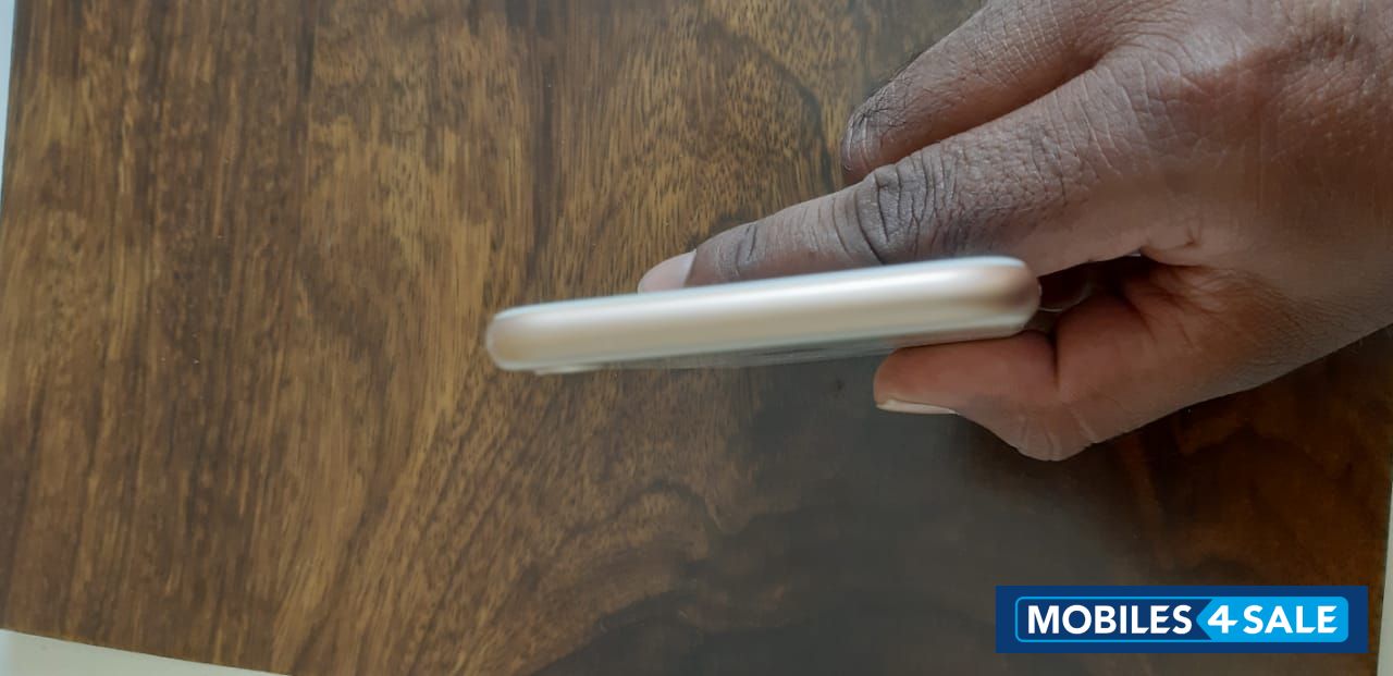 Apple I phone 8 Apple I phone 8