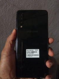 Black Samsung Galaxy A7