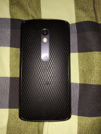 Black Motorola  X play