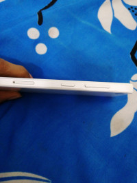 White Lenovo  Z2 plus