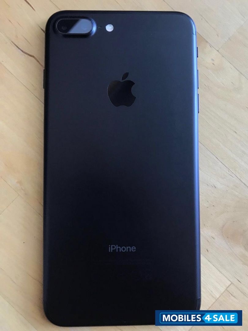 Jet Black Apple  iphone 7 plus 256gb jet black