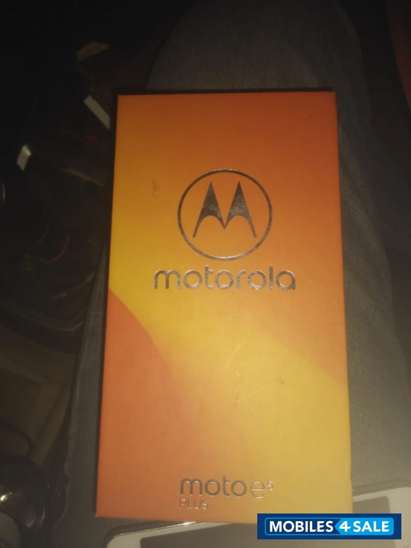 Motorola  E5 plus