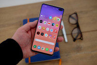 Samsung  Samsung Galaxy s10plus