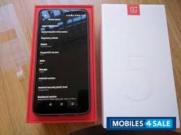 Black OnePlus  5t  8 _128gb