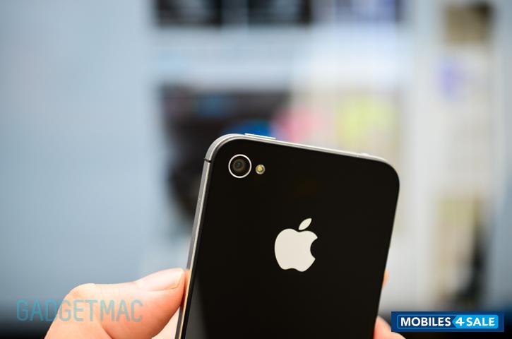 Black Apple iPhone 4S