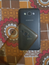 Samsung  Galaxy e7