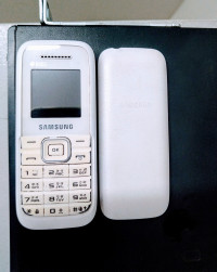Samsung  Guru FM plus