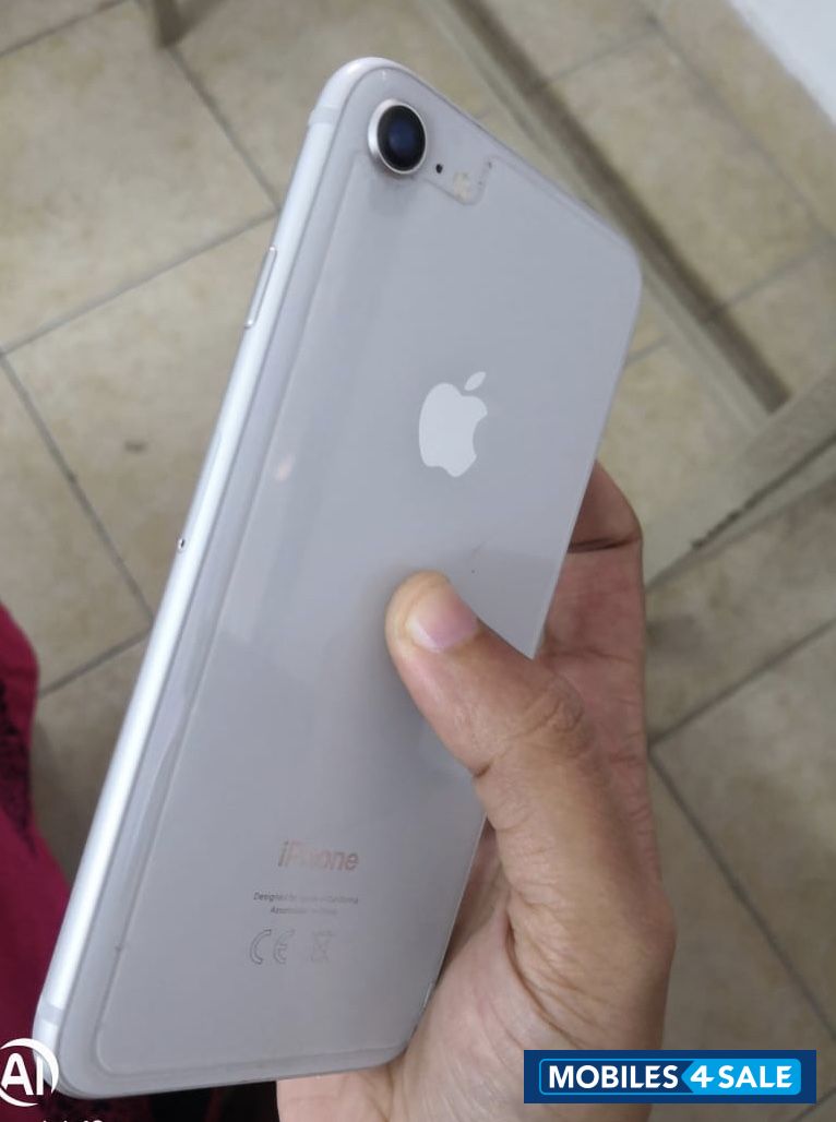 Apple  Iphone 8