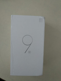 Xiaomi  MI  9SE