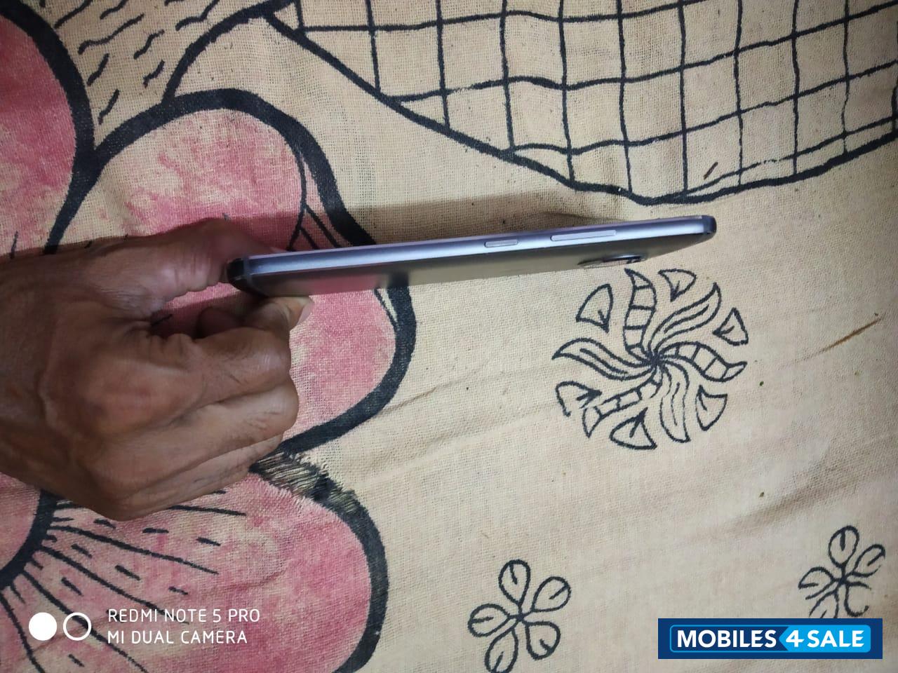 Motorola  Moto G5s plus