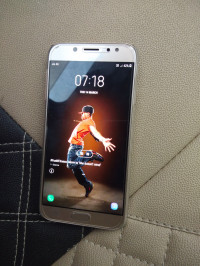 Samsung  J7 Galaxy pro