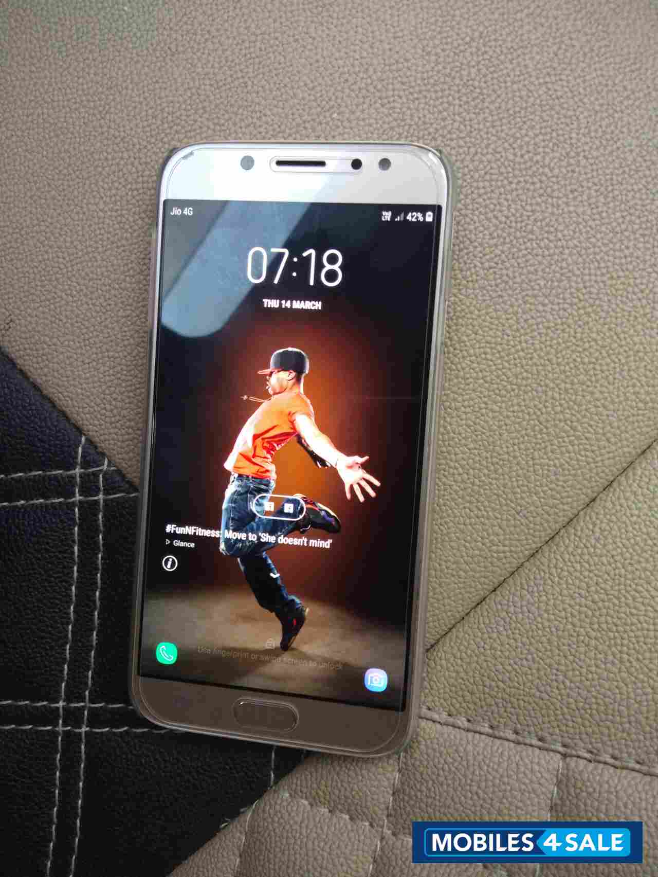 Samsung  J7 Galaxy pro