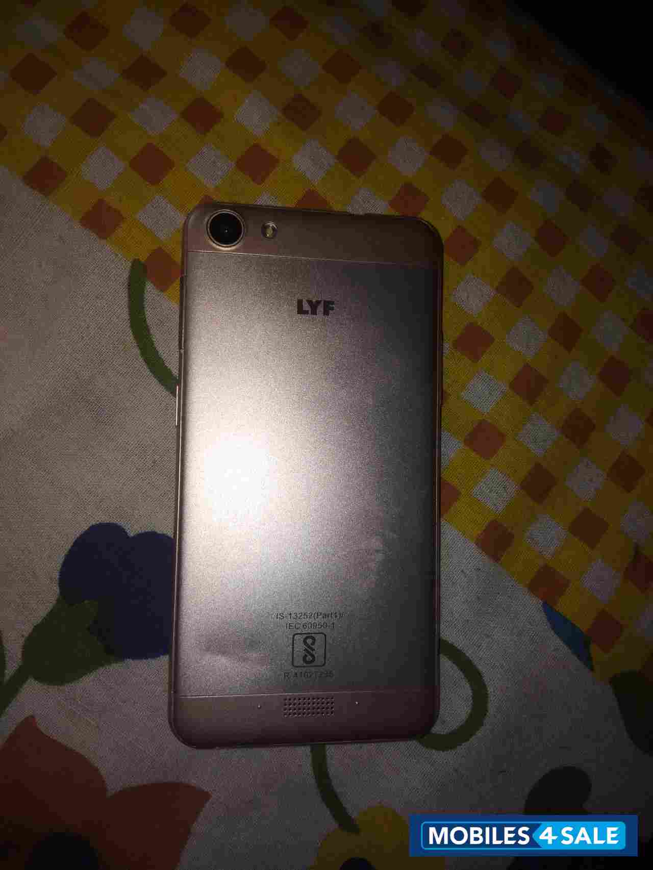 Lyf  Water 11