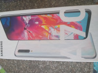 Samsung  Samsung Galaxy A70