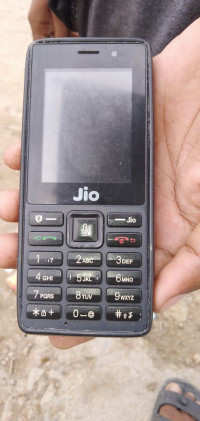 Jio  F220B