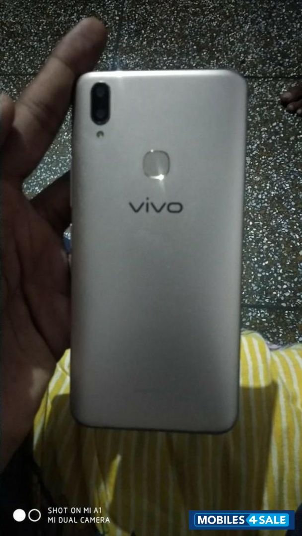 Vivo  V9
