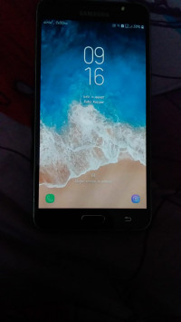 Samsung  J72016