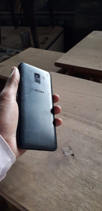 Samsung J 6