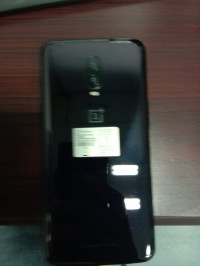 Black OnePlus  6T