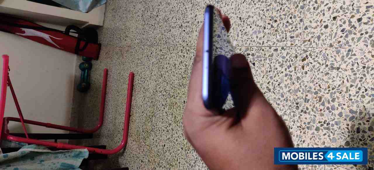 Blue Huawei Honor 8 Pro