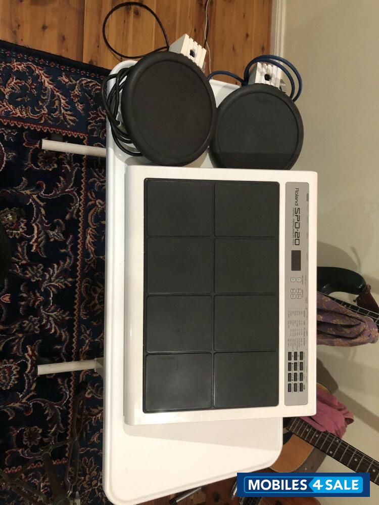 Roland spD 30/20 Roland spD 30/20