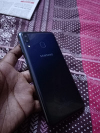 Samsung  M20 4/64GB