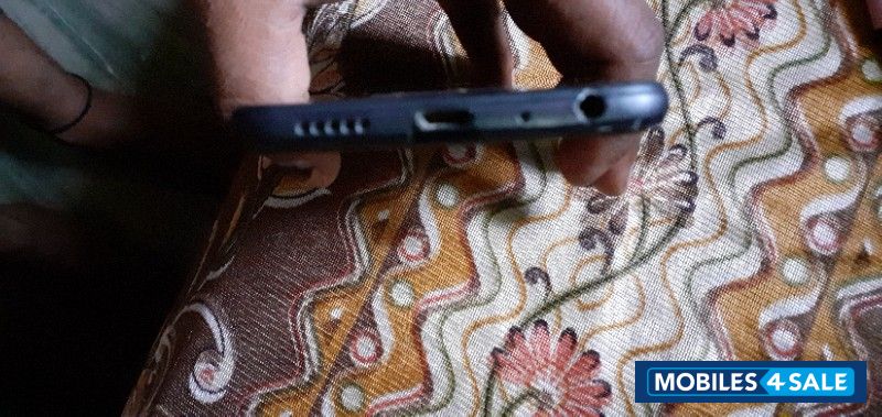 Black Huawei Honor 9