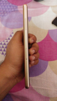 Golden Samsung  A8 plus