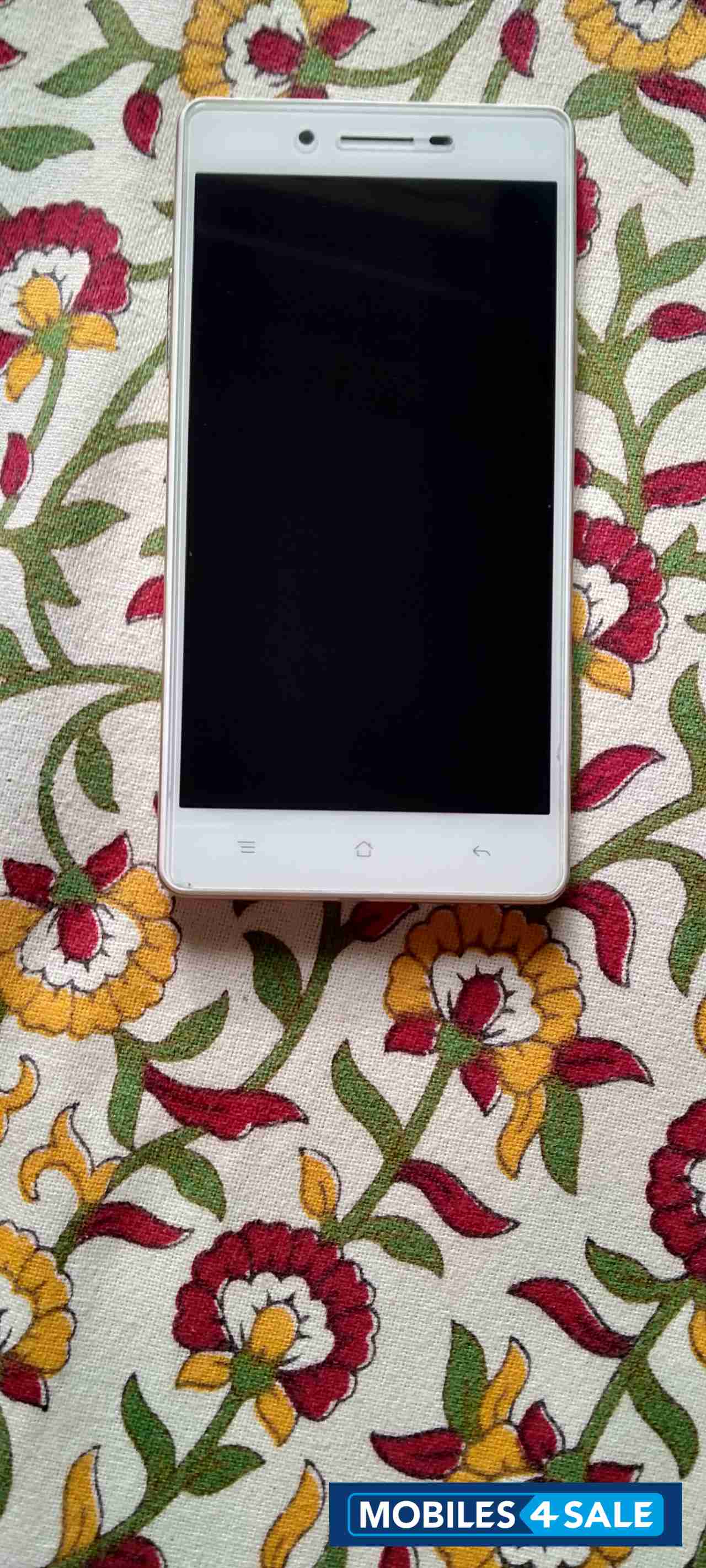 White Oppo  Neo 7