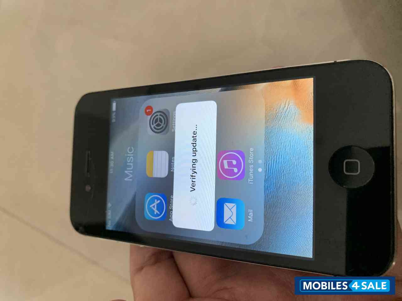 Black Apple iPhone 4S