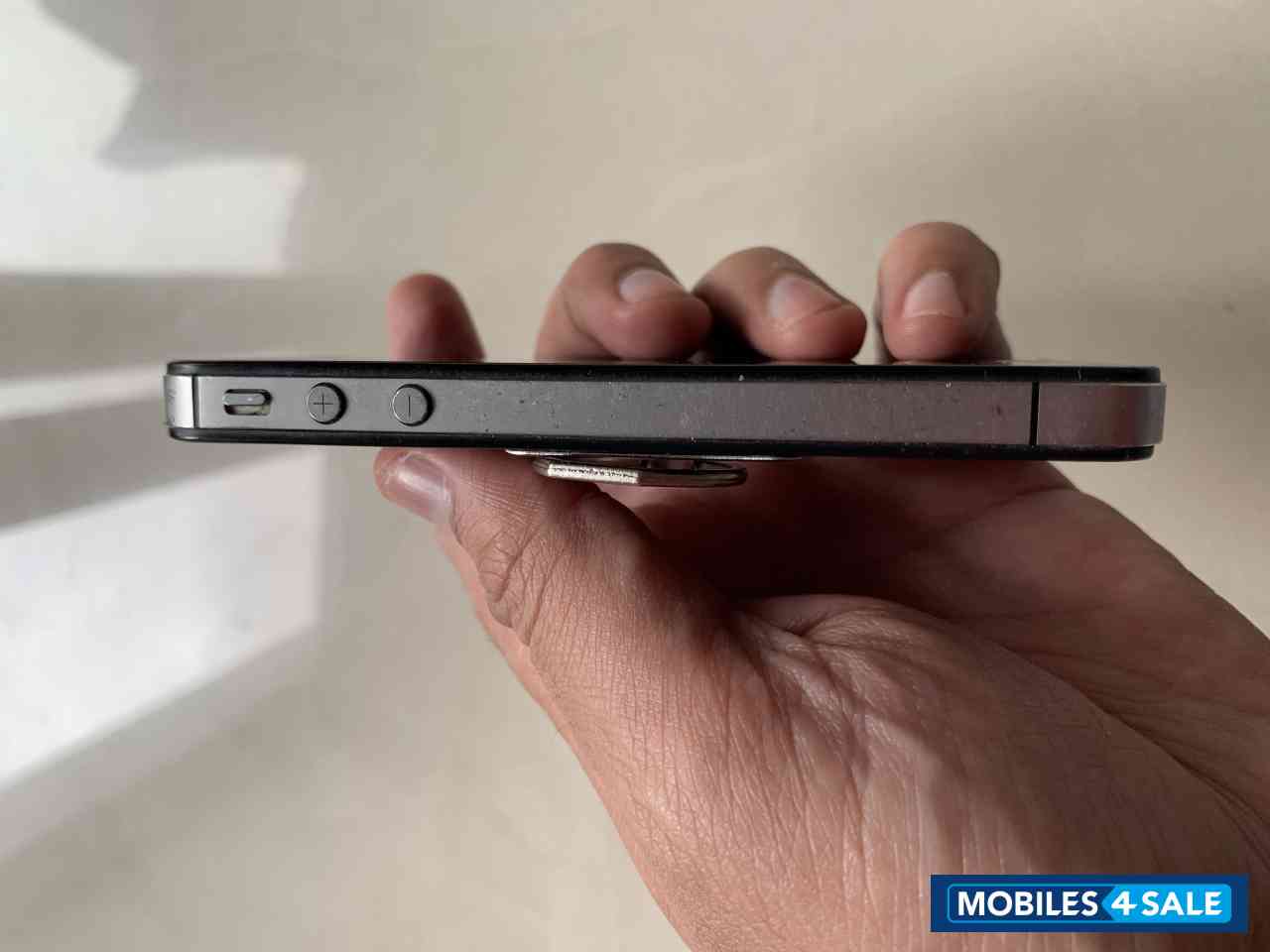 Black Apple iPhone 4S