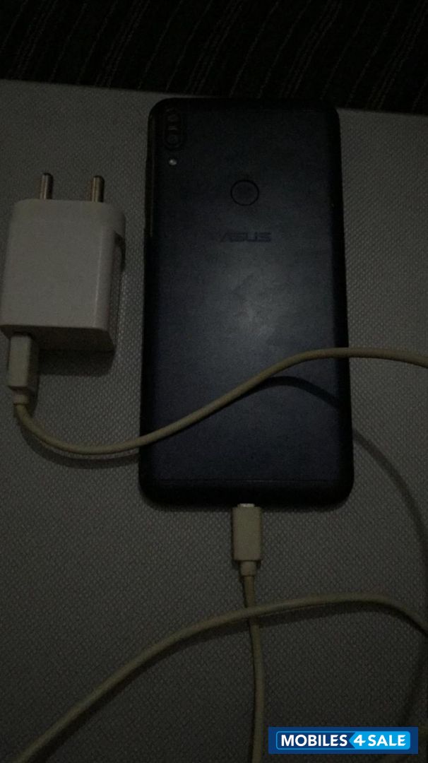 Asus  Zen phone Max Pro M1