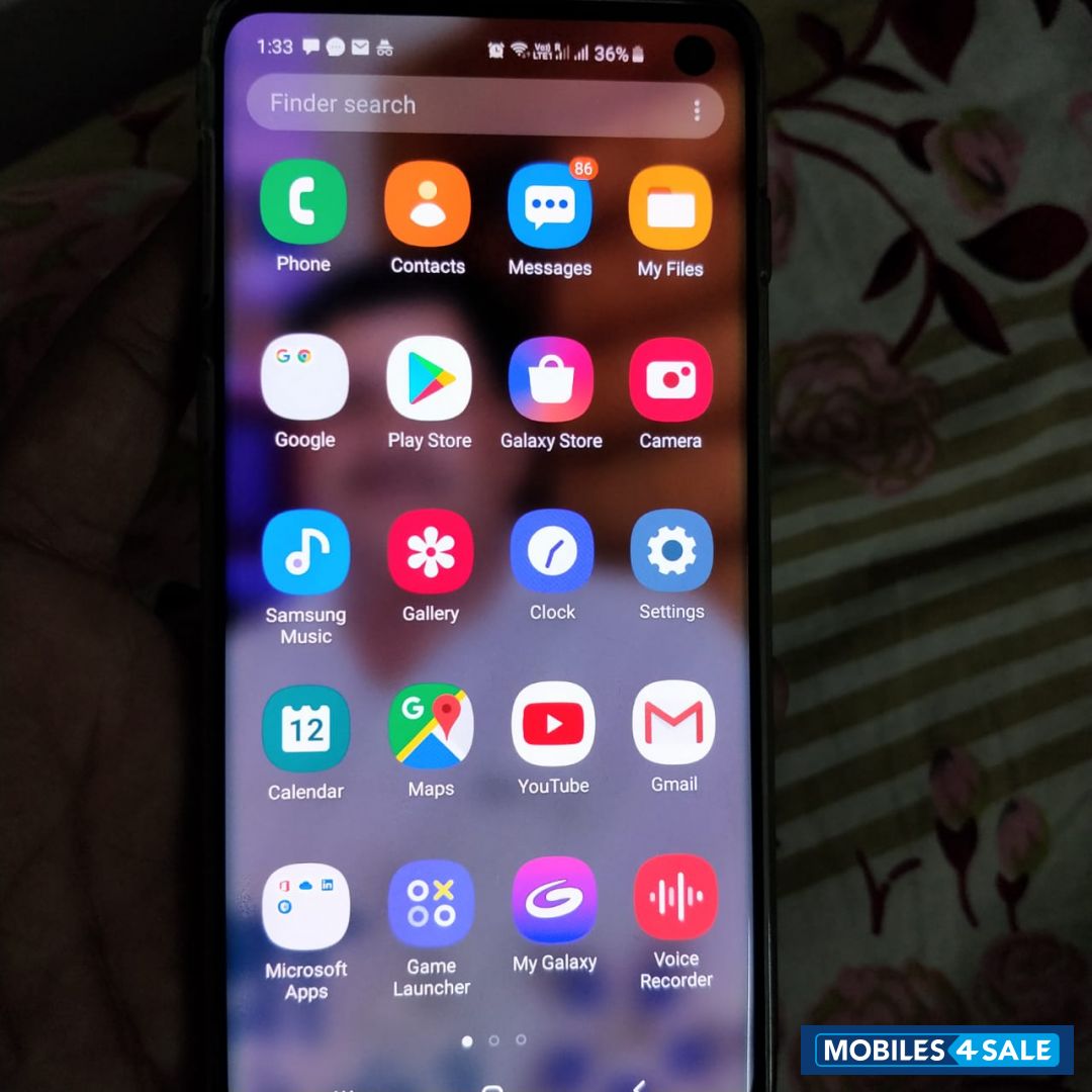 White Samsung  Samsung s10