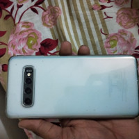 White Samsung  Samsung s10