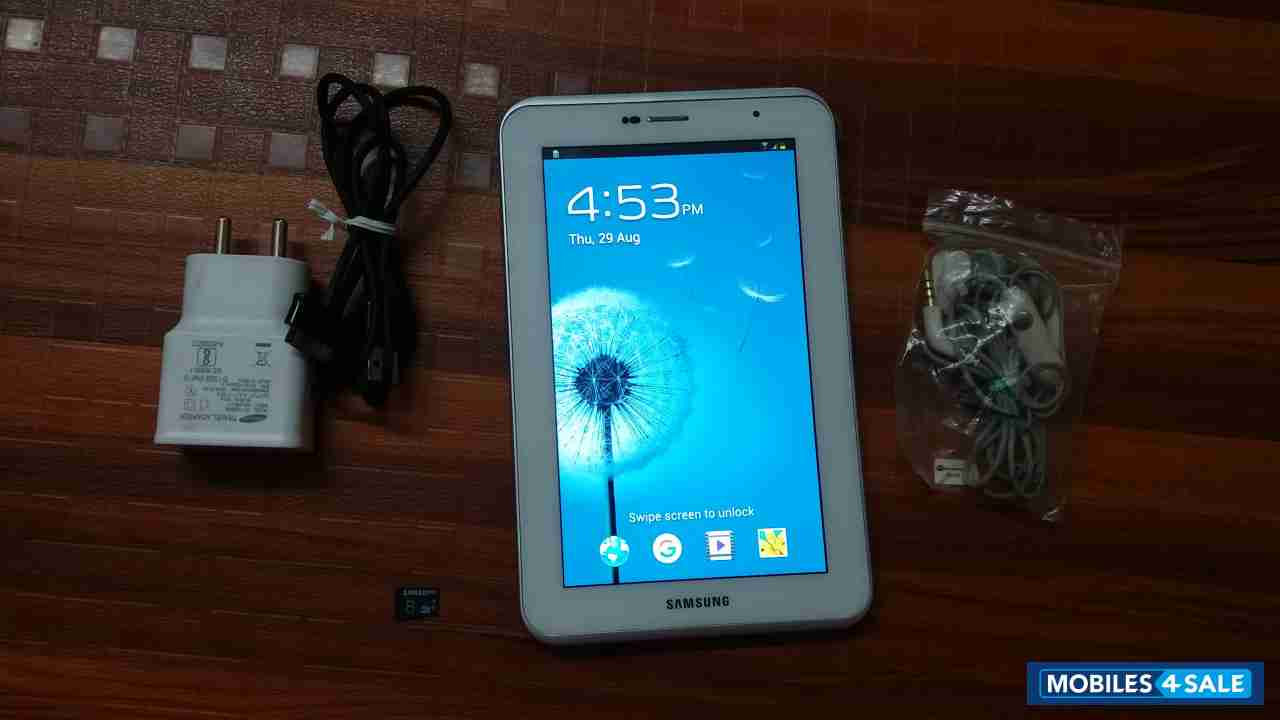White Samsung  Samsung galaxy tab 2 4.0