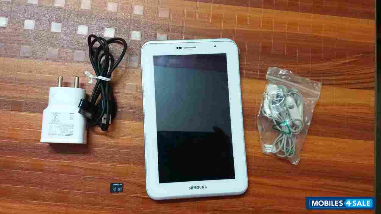 White Samsung  Samsung galaxy tab 2 4.0