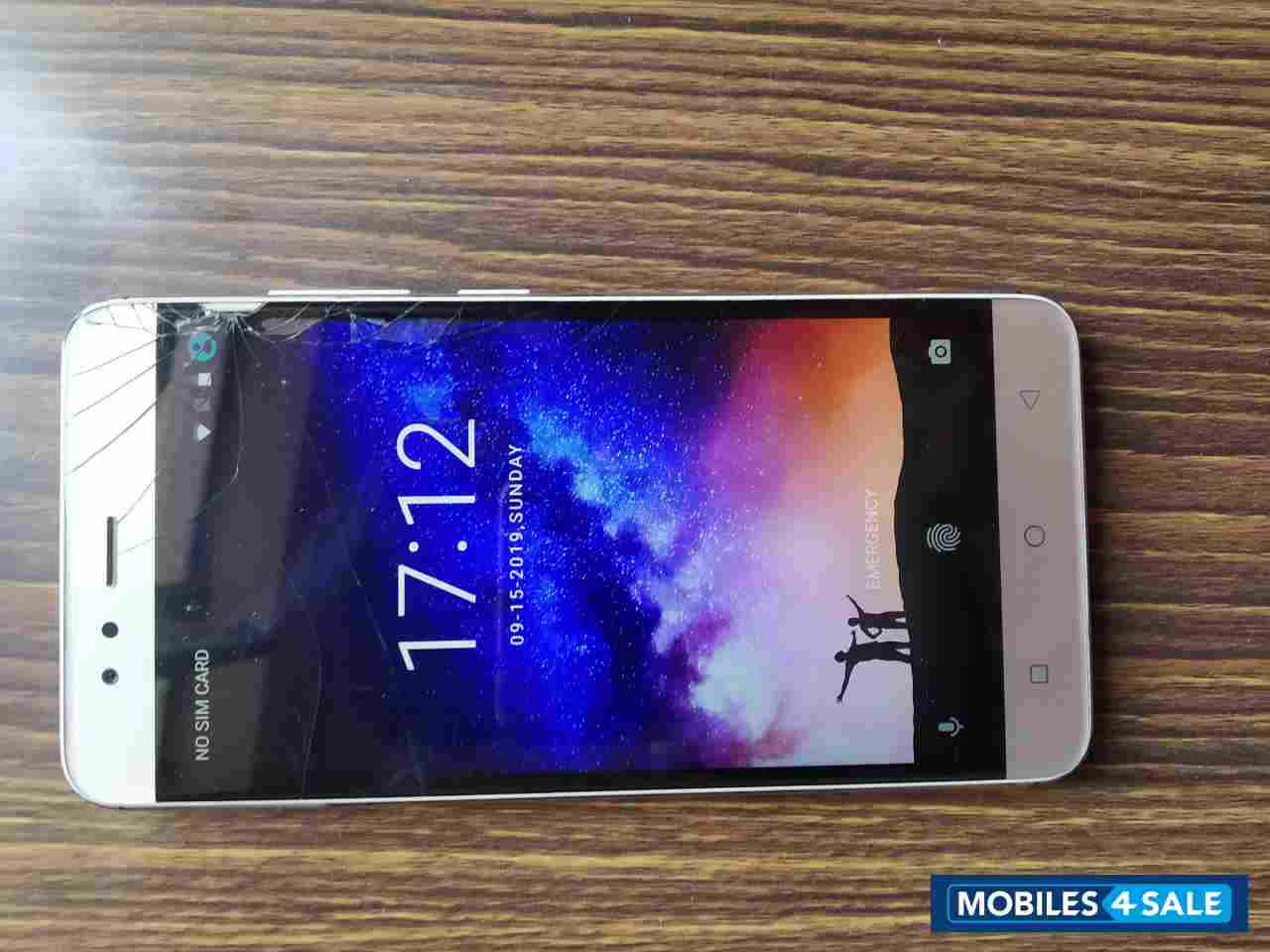 Glittering Gold InFocus Turbo 5