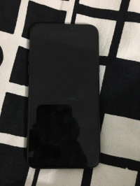 Apple  iPhone  xs 64 gb