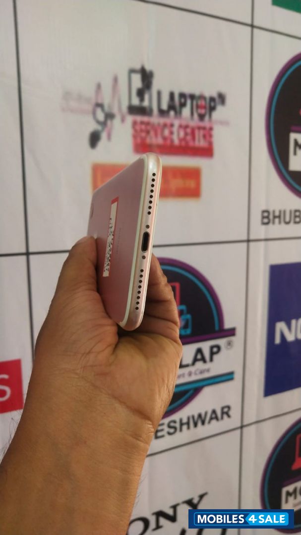 Apple  iPhone7 128GB