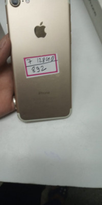 Apple  iPhone7 128GB