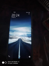 Vivo  Z1 pro 4gb ram