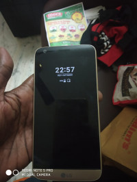 LG  G5